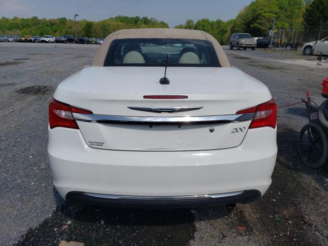 Photo 6 from auction – 2011 CHRYSLER 200 TOURIN with VIN 1C3BC2EG6BN624140