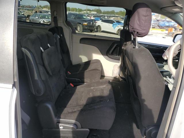Photo 11 from auction – 2015 CHRYSLER TOWN & COU with VIN 2C4RC1BGXFR595825