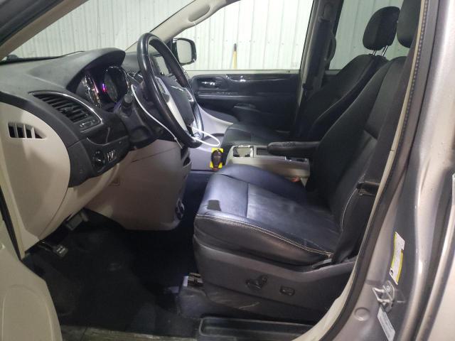 Photo 7 from auction – 2016 CHRYSLER TOWN & COU with VIN 2C4RC1BG0GR221189