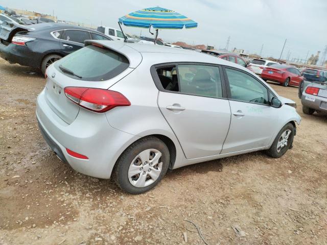 Photo 3 from auction – 2017 KIA FORTE LX with VIN KNAFK5A83H5719860