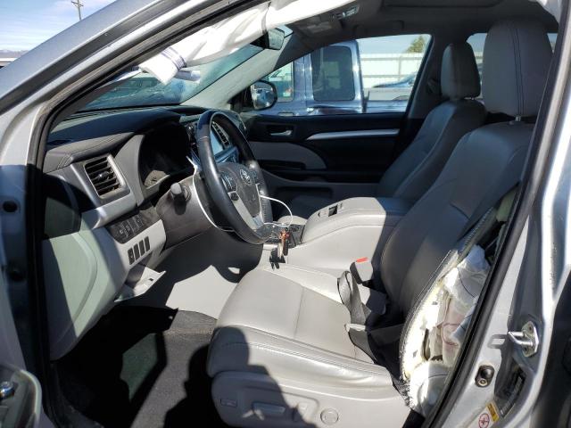 Photo 7 from auction – 2017 TOYOTA HIGHLANDER with VIN 5TDJZRFH1HS464113