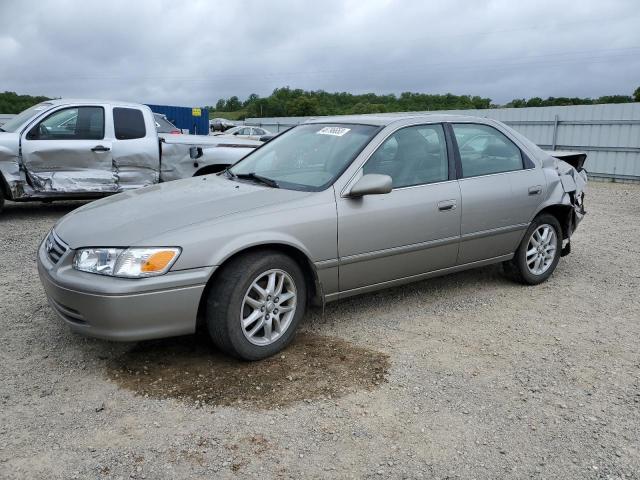 TOYOTA CAMRY LE 2000 with VIN JT2BF28K5Y0280768 - Photo from auction