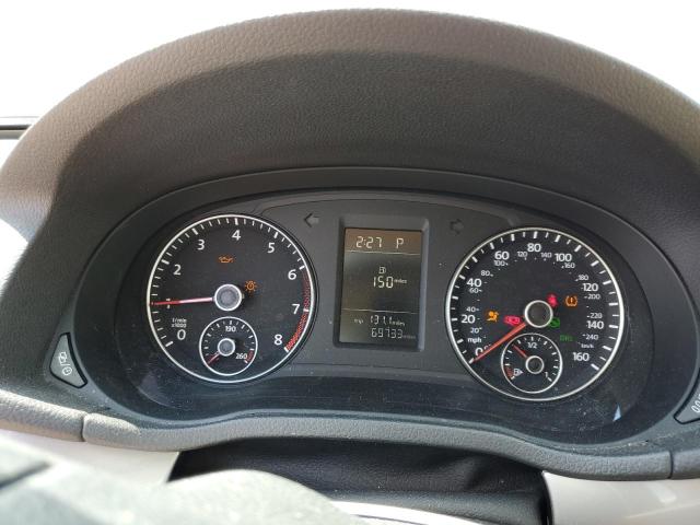 Photo 9 from auction – 2015 VOLKSWAGEN PASSAT S with VIN 1VWAS7A36FC117215