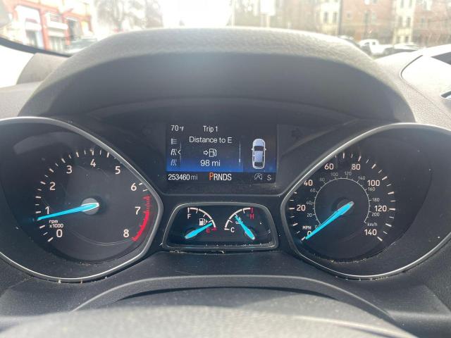 Photo 8 from auction – 2017 FORD ESCAPE SE with VIN 1FMCU9GD9HUC40629