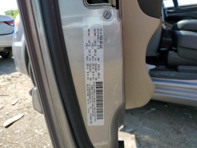 Photo 14 from auction – 2016 CHRYSLER TOWN & COU with VIN 2C4RC1BG5GR304309