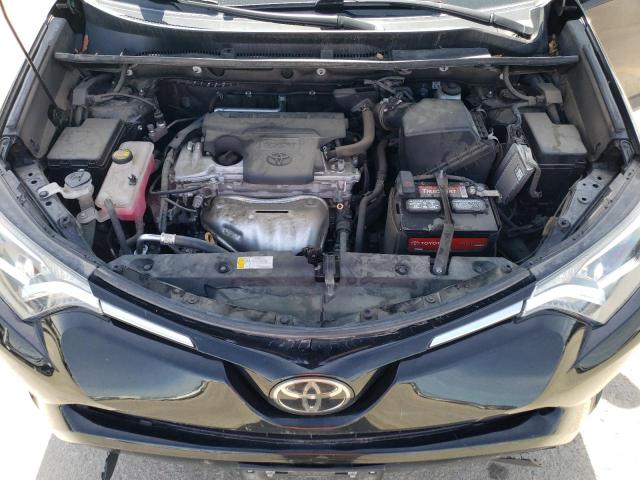 Photo 11 from auction – 2017 TOYOTA RAV4 LE with VIN 2T3BFREV7HW632114