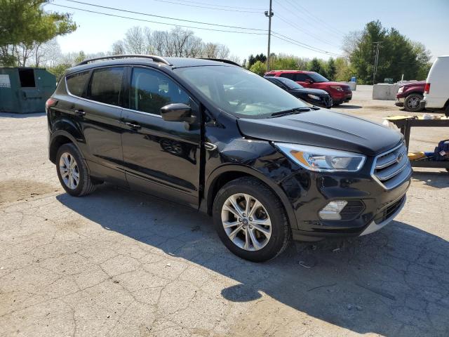 Photo 4 from auction – 2018 FORD ESCAPE SE with VIN 1FMCU9GD0JUB82335