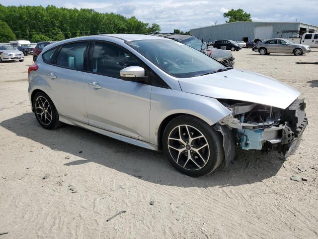 Photo 4 from auction – 2015 FORD FOCUS SE with VIN 1FADP3K21FL360758