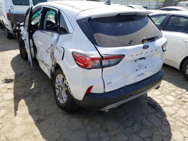 Photo 2 from auction – 2022 FORD ESCAPE SE with VIN 1FMCU0G69NUB32357