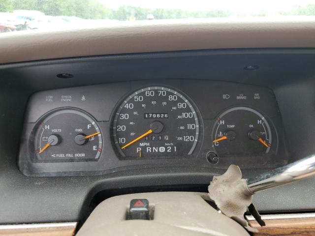 Photo 9 from auction – 1997 FORD CROWN VICT with VIN 2FALP74W5VX210334