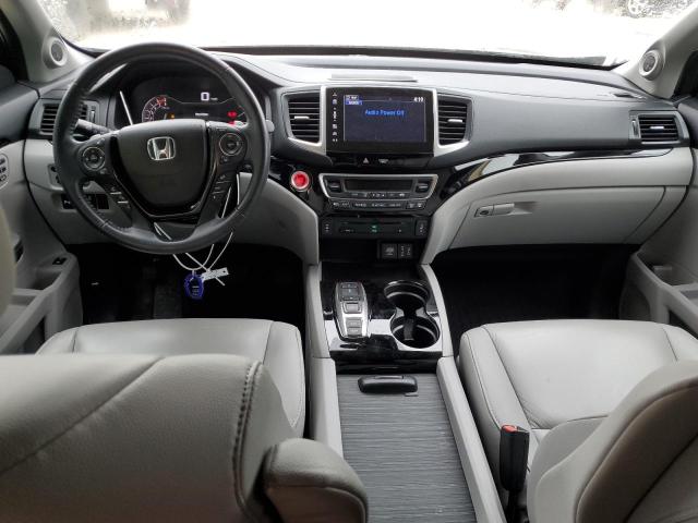 Photo 8 from auction – 2017 HONDA PILOT TOUR with VIN 5FNYF5H99HB038826