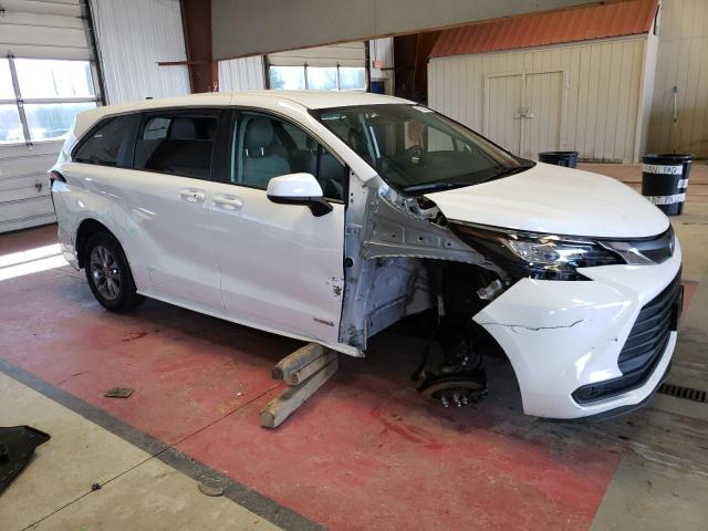 Photo 4 from auction – 2021 TOYOTA SIENNA LE with VIN 5TDKRKEC8MS005074