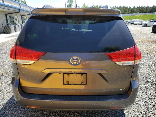 Photo 6 from auction – 2012 TOYOTA SIENNA XLE with VIN 5TDYK3DC1CS276837