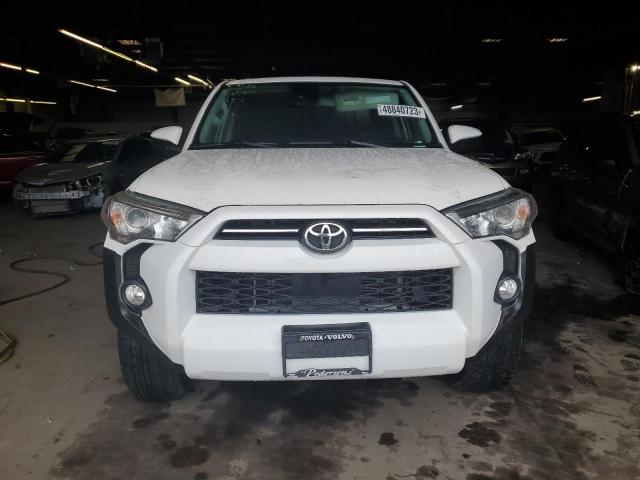 Photo 5 from auction – 2020 TOYOTA 4RUNNER SR with VIN JTEBU5JR6L5745006