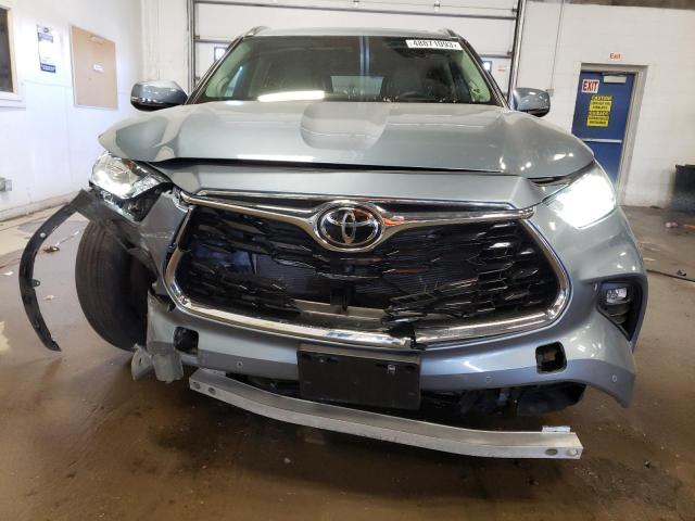 Photo 5 from auction – 2022 TOYOTA HIGHLANDER with VIN 5TDFZRBH6NS179611