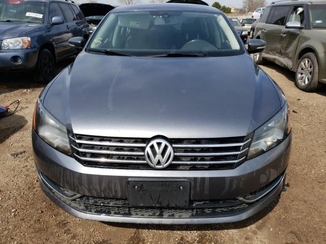Photo 5 from auction – 2015 VOLKSWAGEN PASSAT S with VIN 1VWAT7A3XFC053760