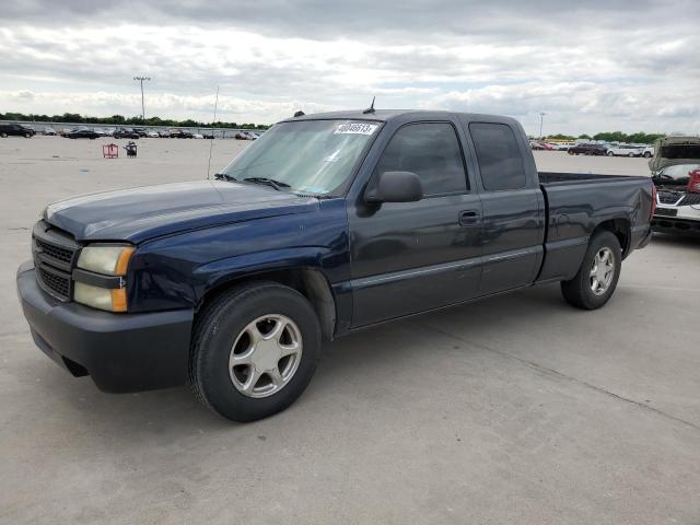 CHEVROLET SILVERADO 2004 with VIN 2GCEC19TX41359172 - Photo from auction