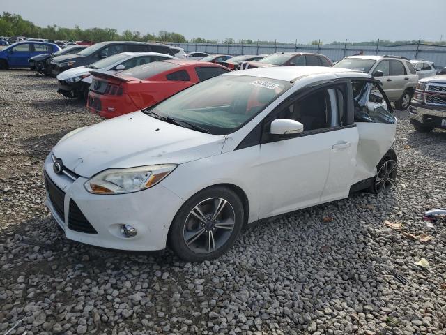 FORD FOCUS SE 2014 مع رقم تعريف المركبة 1FADP3F21EL144675 - صورة من المزاد