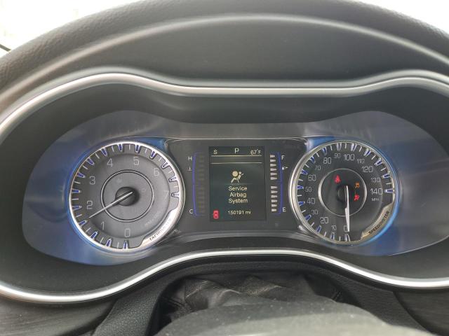 Photo 9 from auction – 2016 CHRYSLER 200 LIMITE with VIN 1C3CCCAB0GN159902