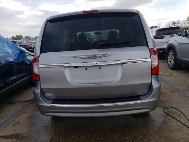Photo 6 from auction – 2016 CHRYSLER TOWN & COU with VIN 2C4RC1BG2GR231495