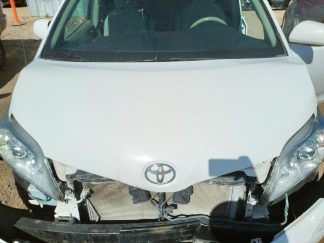 Photo 12 from auction – 2011 TOYOTA SIENNA LE with VIN 5TDKK3DC6BS029785