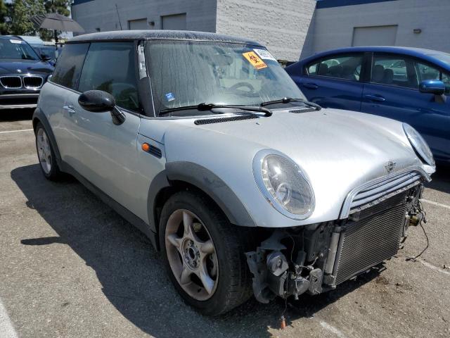 Photo 4 from auction – 2004 MINI COOPER with VIN WMWRC33424TJ55181