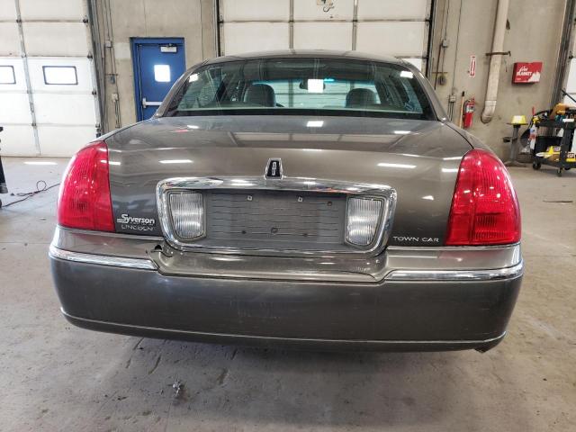 Photo 6 from auction – 2003 LINCOLN TOWN CAR E with VIN 1LNHM81W53Y641445