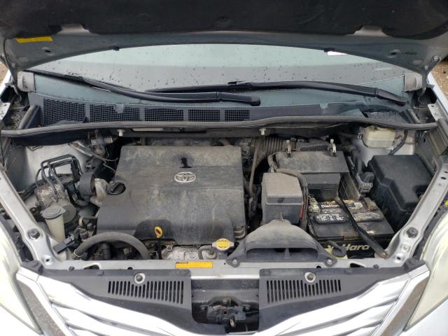 Photo 12 from auction – 2011 TOYOTA SIENNA XLE with VIN 5TDYK3DC3BS135444