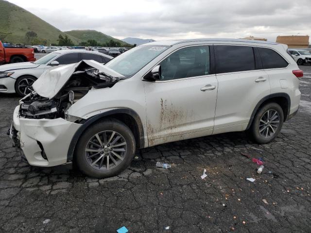 TOYOTA HIGHLANDER 2018 with VIN 5TDKZRFH8JS536774 - Photo from auction