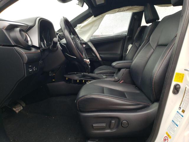 Photo 7 from auction – 2016 TOYOTA RAV4 SE with VIN JTMJFREV7GJ088447