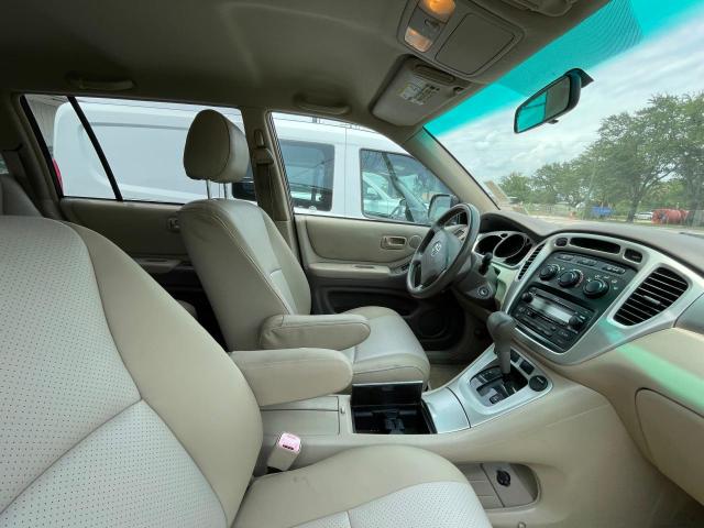 Photo 5 from auction – 2004 TOYOTA HIGHLANDER with VIN JTEGP21A740042874