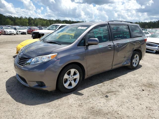Photo 1 from auction – 2015 TOYOTA SIENNA LE with VIN 5TDKK3DC5FS537817