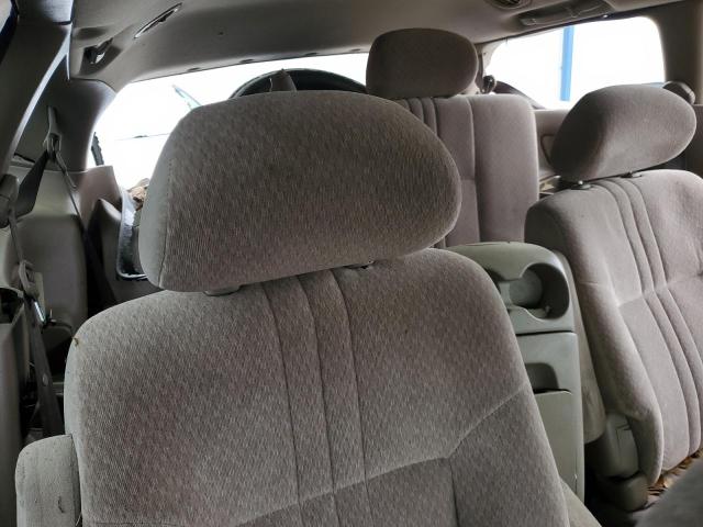 Photo 11 from auction – 2002 TOYOTA SIENNA CE with VIN 4T3ZF19C02U427749