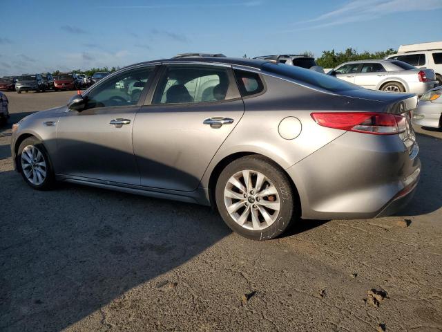 Photo 2 from auction – 2017 KIA OPTIMA LX with VIN 5XXGT4L39HG169768