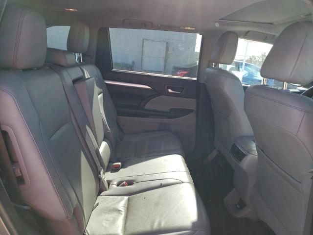 Photo 10 from auction – 2019 TOYOTA HIGHLANDER with VIN 5TDKZRFH4KS345144