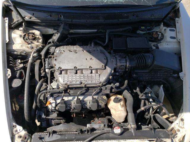 Photo 11 from auction – 2005 ACURA RL with VIN JH4KB16535C017150