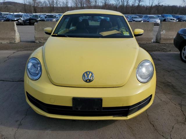 Photo 5 from auction – 2013 VOLKSWAGEN BEETLE with VIN 3VWJX7AT3DM610685