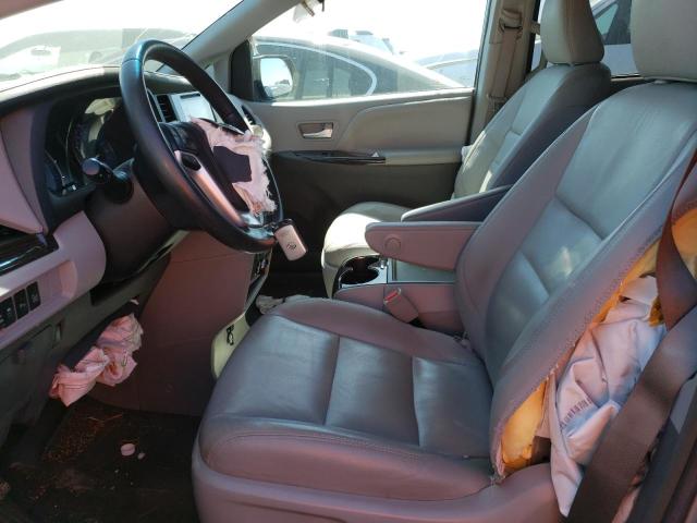 Photo 7 from auction – 2017 TOYOTA SIENNA XLE with VIN 5TDDZ3DC9HS159928
