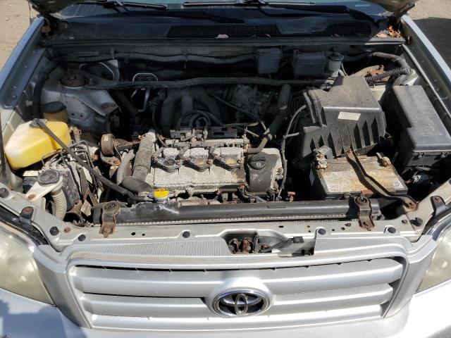 Photo 12 from auction – 2005 TOYOTA HIGHLANDER with VIN JTEEP21A750102936