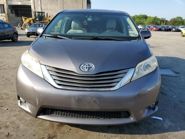 Photo 5 from auction – 2012 TOYOTA SIENNA XLE with VIN 5TDYK3DC5CS208640
