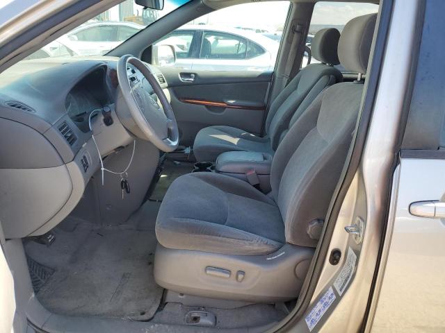 Photo 7 from auction – 2004 TOYOTA SIENNA XLE with VIN 5TDZA22C64S187450