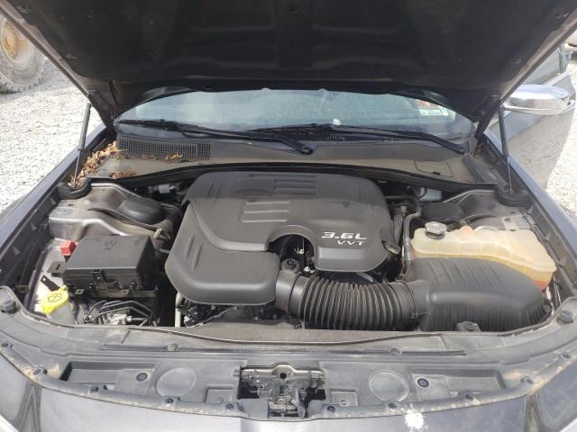Photo 11 from auction – 2018 CHRYSLER 300 LIMITE with VIN 2C3CCAEG6JH194227
