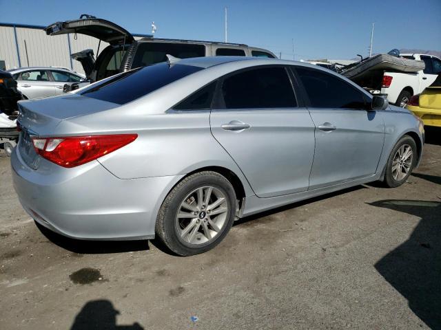Photo 3 from auction – 2011 HYUNDAI SONATA GLS with VIN 5NPEB4AC2BH016416