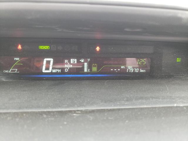 Photo 9 from auction – 2013 TOYOTA PRIUS V with VIN JTDZN3EU1D3232195