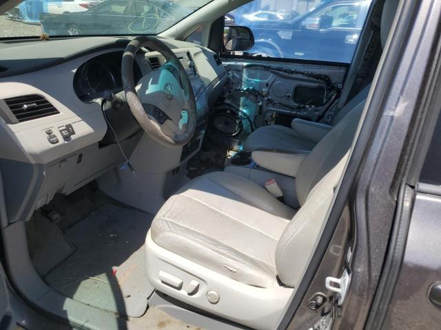 Photo 7 from auction – 2012 TOYOTA SIENNA XLE with VIN 5TDYK3DC7CS178170