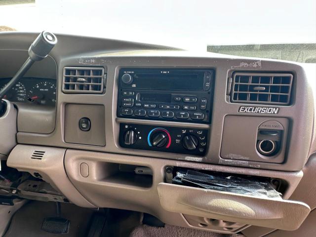 Photo 9 from auction – 2002 FORD EXCURSION with VIN 1FMNU40S12EC62145