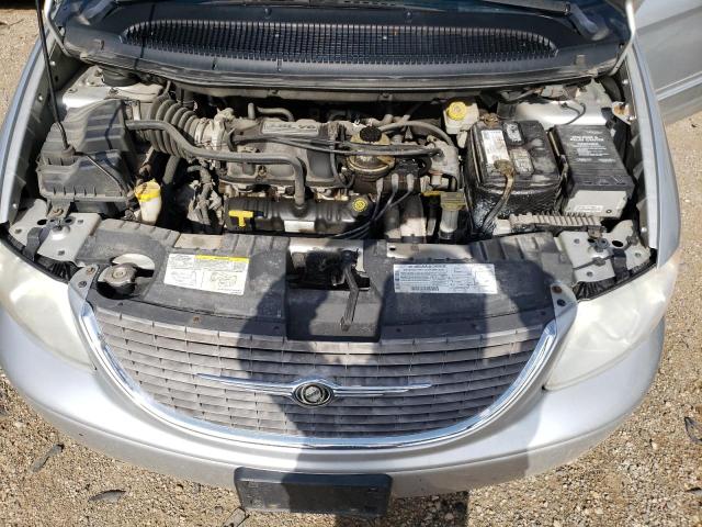 Photo 12 from auction – 2002 CHRYSLER TOWN & COU with VIN 2C8GP64L62R619842