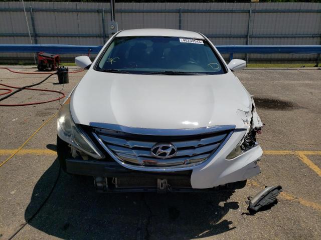 Photo 5 from auction – 2012 HYUNDAI SONATA SE with VIN 5NPEC4AC8CH369662