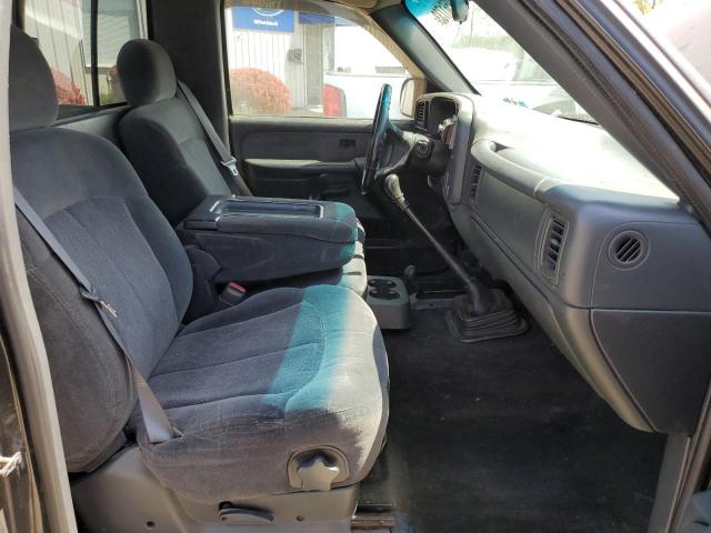 Photo 10 from auction – 2000 CHEVROLET SILVERADO with VIN 1GCEK14V2YZ302215