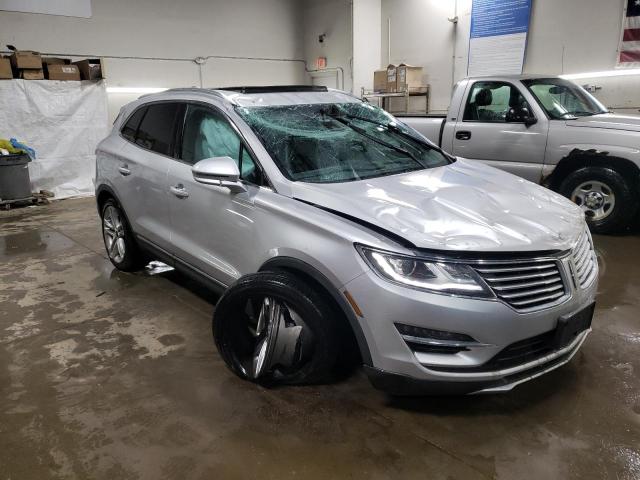 Photo 4 from auction – 2017 LINCOLN MKC RESERV with VIN 5LMCJ3D93HUL12475
